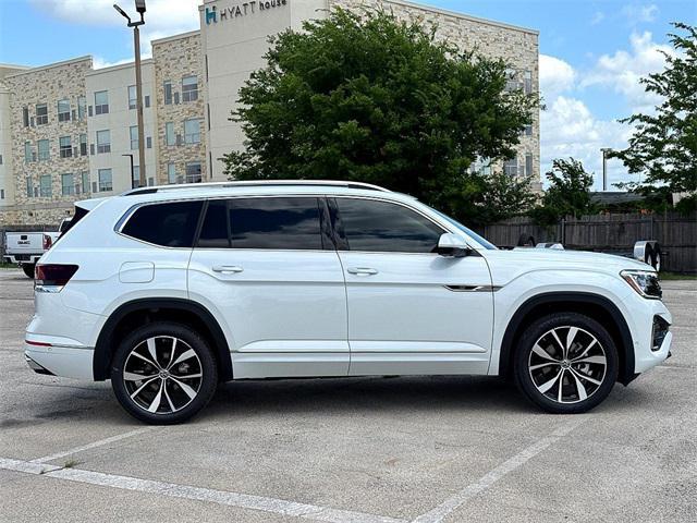new 2025 Volkswagen Atlas car, priced at $52,484