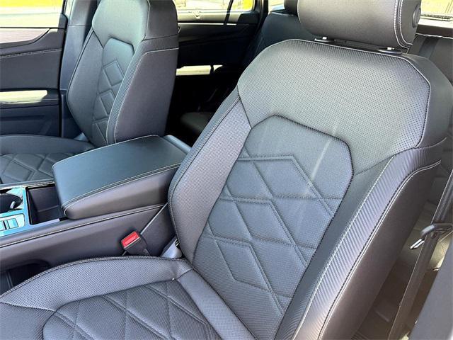 new 2025 Volkswagen Atlas Cross Sport car, priced at $44,326