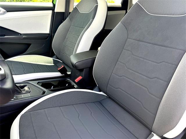 new 2025 Volkswagen Taos car, priced at $27,997