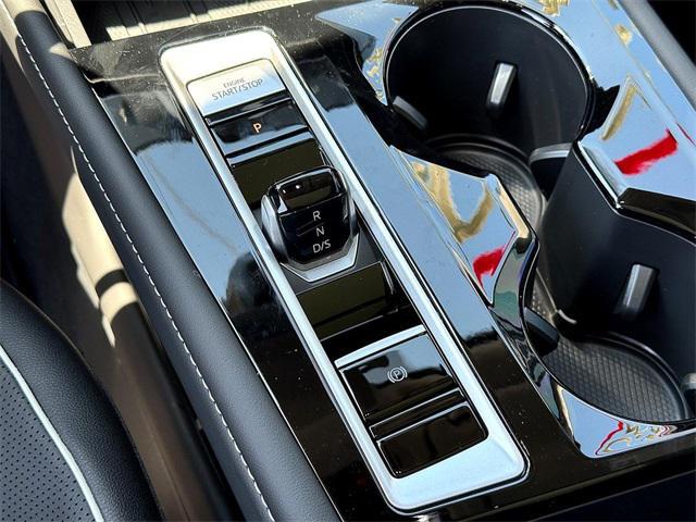 new 2025 Volkswagen Atlas car, priced at $55,299