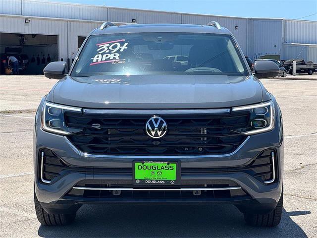 new 2025 Volkswagen Atlas car, priced at $55,299