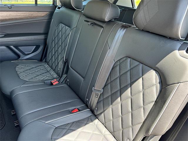 new 2025 Volkswagen Atlas car, priced at $55,299