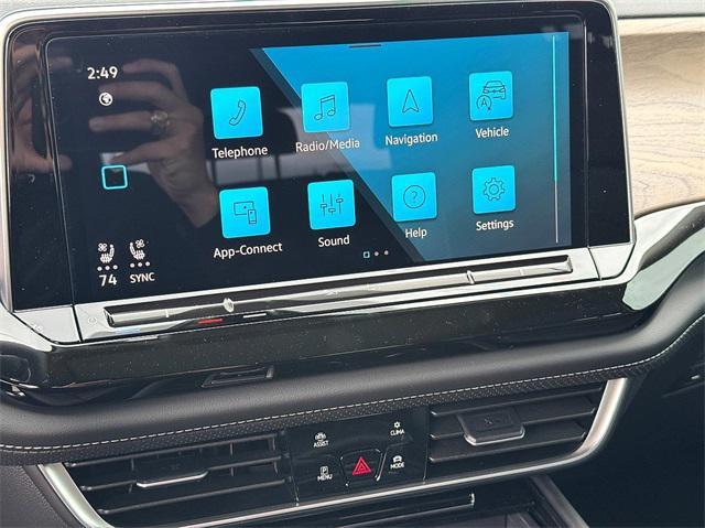 new 2025 Volkswagen Atlas car, priced at $42,741