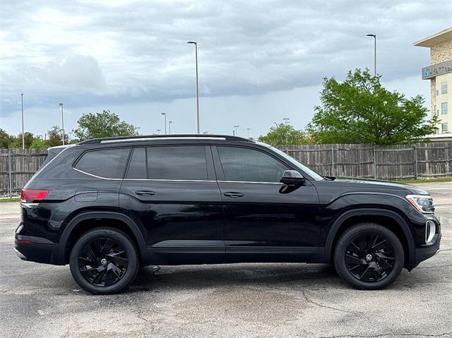 new 2025 Volkswagen Atlas car, priced at $42,741