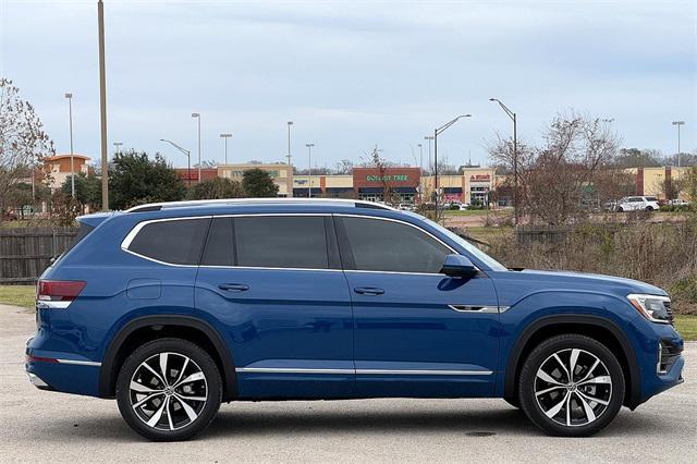 new 2025 Volkswagen Atlas car, priced at $51,883