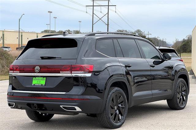 new 2025 Volkswagen Atlas car, priced at $42,878