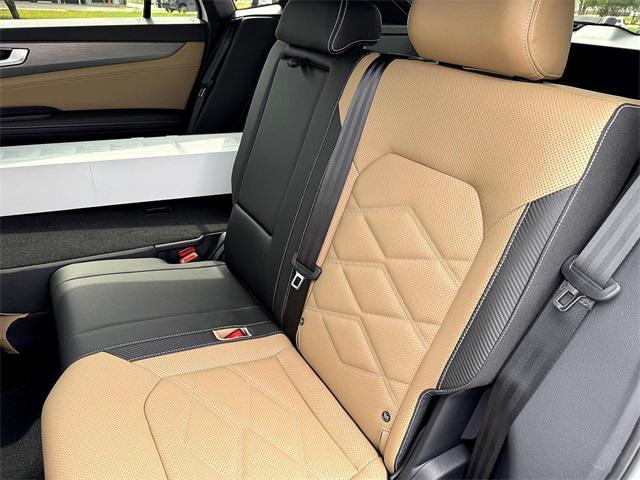new 2025 Volkswagen Atlas Cross Sport car, priced at $39,802