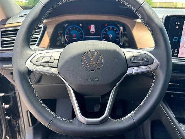 new 2025 Volkswagen Atlas car, priced at $40,956