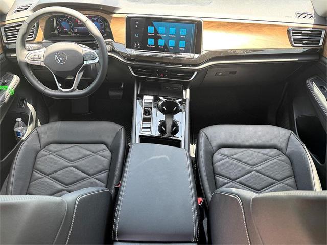 new 2025 Volkswagen Atlas car, priced at $40,956