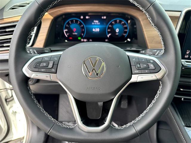 new 2025 Volkswagen Atlas car, priced at $43,599