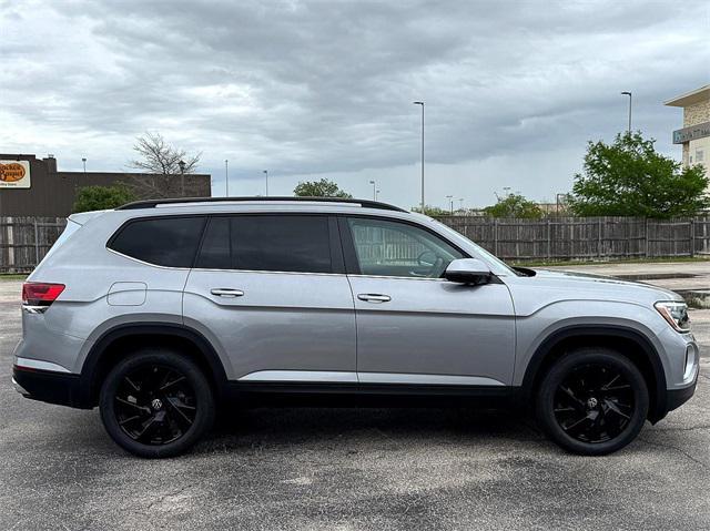 new 2025 Volkswagen Atlas car, priced at $42,821