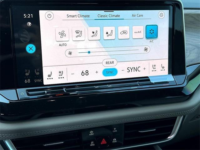 new 2025 Volkswagen Atlas car, priced at $42,994