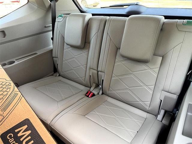 new 2025 Volkswagen Atlas car, priced at $42,994