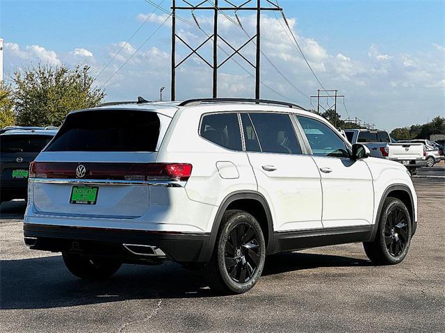 new 2025 Volkswagen Atlas car, priced at $46,694