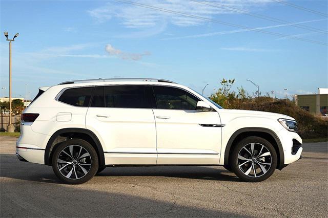 new 2025 Volkswagen Atlas car, priced at $57,179