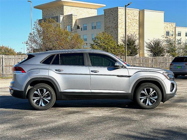 new 2024 Volkswagen Atlas Cross Sport car, priced at $36,566