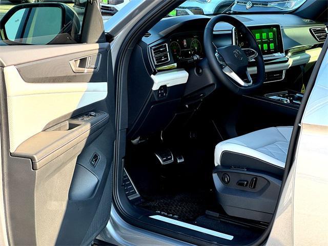 new 2026 Volkswagen Atlas Cross Sport car, priced at $55,694