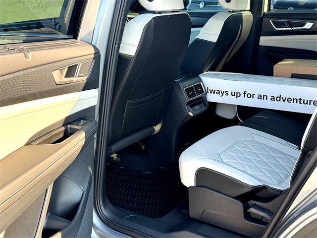 new 2026 Volkswagen Atlas Cross Sport car, priced at $55,694
