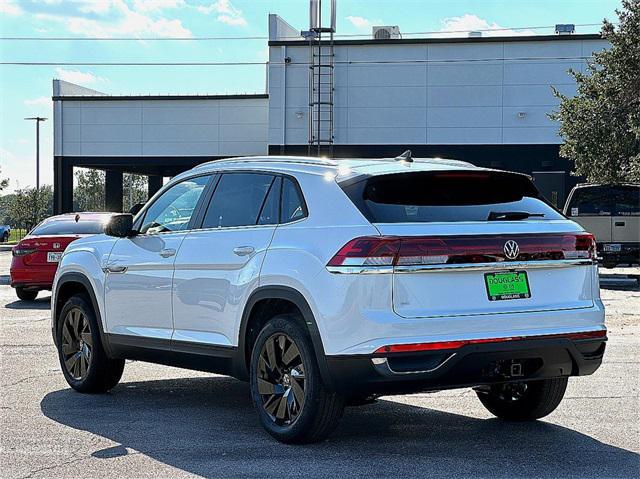 new 2025 Volkswagen Atlas Cross Sport car, priced at $45,511