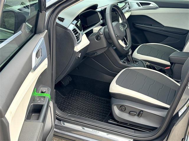 new 2025 Volkswagen Taos car, priced at $29,989