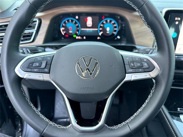 new 2025 Volkswagen Atlas car, priced at $42,994