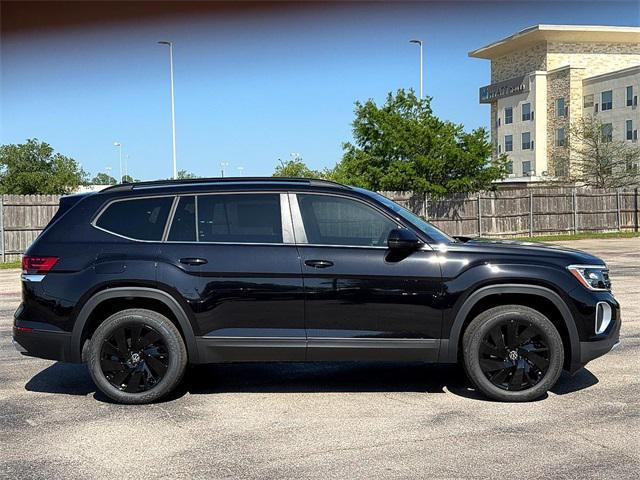 new 2025 Volkswagen Atlas car, priced at $42,994