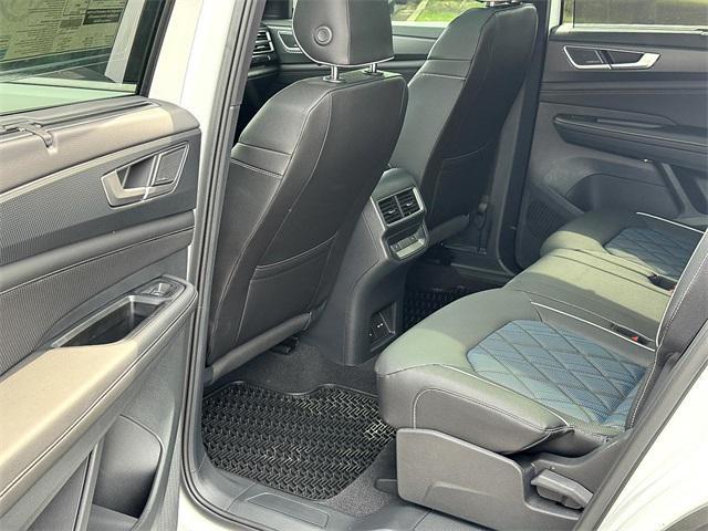 new 2025 Volkswagen Atlas Cross Sport car, priced at $54,116