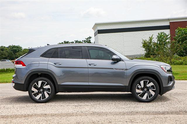 new 2024 Volkswagen Atlas Cross Sport car, priced at $39,524