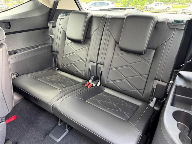 new 2025 Volkswagen Atlas car, priced at $45,889