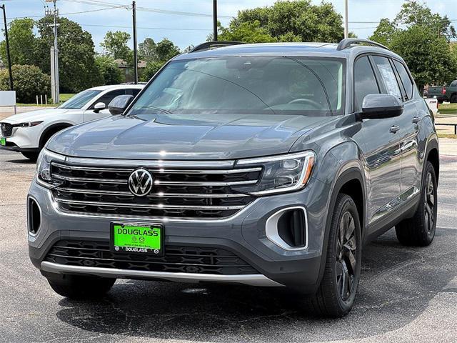 new 2025 Volkswagen Atlas car, priced at $45,889