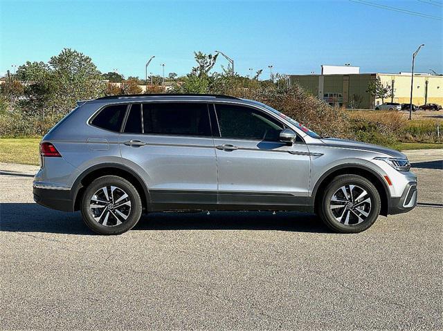 new 2024 Volkswagen Tiguan car, priced at $27,775