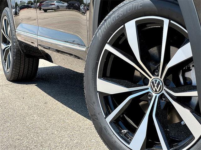 new 2025 Volkswagen Atlas Cross Sport car, priced at $52,846