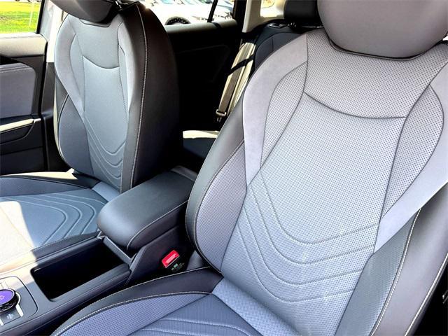 new 2025 Volkswagen Tiguan car, priced at $32,787