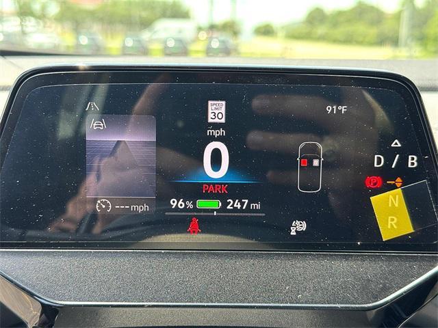 new 2025 Volkswagen ID.4 car, priced at $50,761