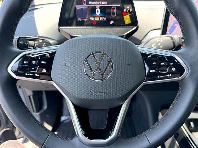 new 2025 Volkswagen ID.4 car, priced at $50,761