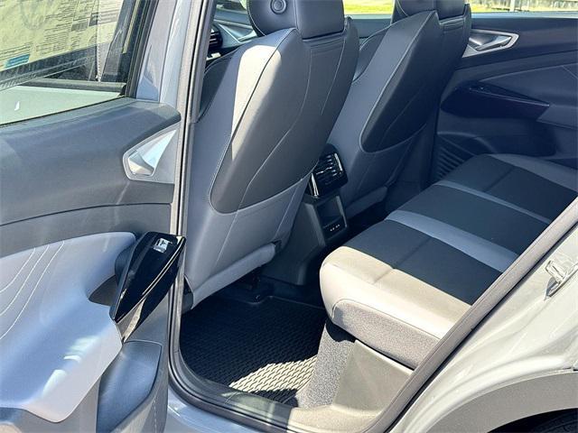 new 2025 Volkswagen ID.4 car, priced at $50,761