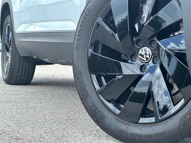 used 2025 Volkswagen Atlas car, priced at $41,988