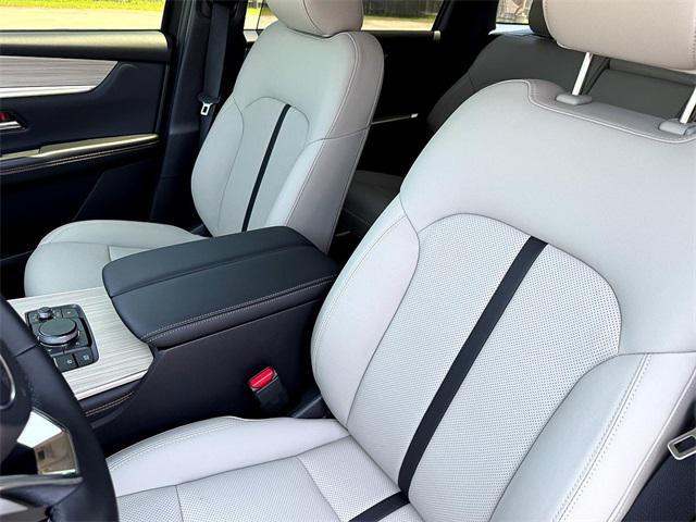 new 2025 Mazda CX-90 car, priced at $46,980
