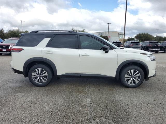 new 2024 Nissan Pathfinder car, priced at $42,750