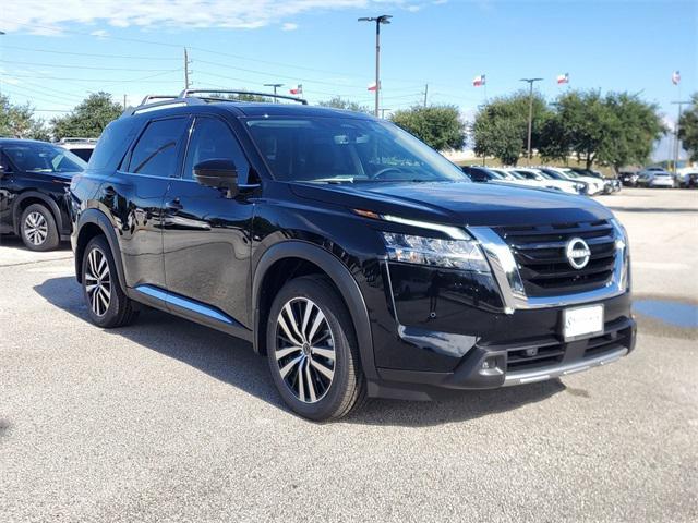 new 2024 Nissan Pathfinder car, priced at $45,471