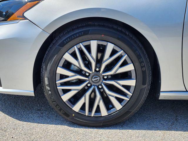 used 2023 Nissan Altima car, priced at $19,997