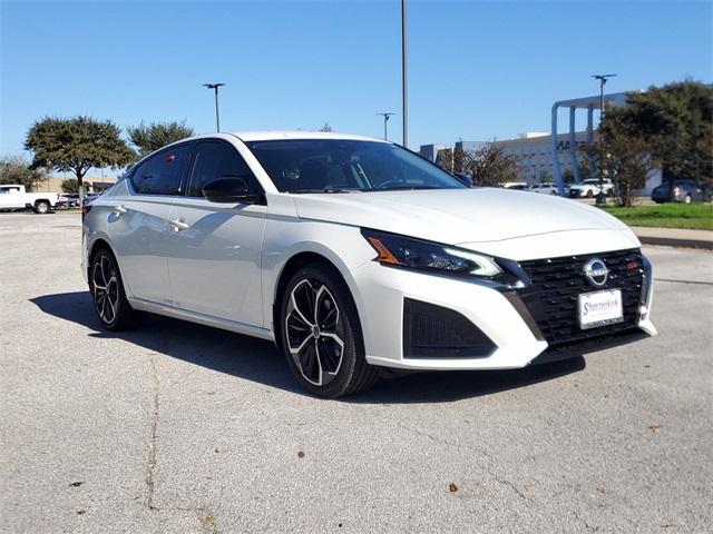 new 2025 Nissan Altima car, priced at $29,674