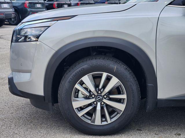 new 2025 Nissan Pathfinder car, priced at $41,804