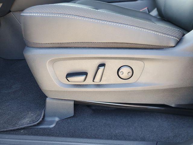 new 2025 Nissan Pathfinder car, priced at $44,077