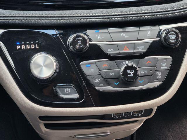 used 2024 Chrysler Pacifica Hybrid car, priced at $29,995