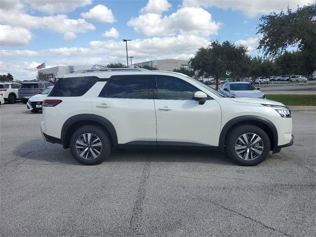 new 2024 Nissan Pathfinder car, priced at $37,765