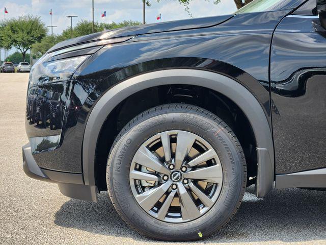 new 2025 Nissan Pathfinder car, priced at $41,865
