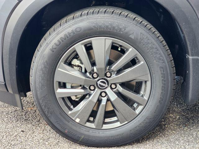 new 2025 Nissan Pathfinder car, priced at $33,236