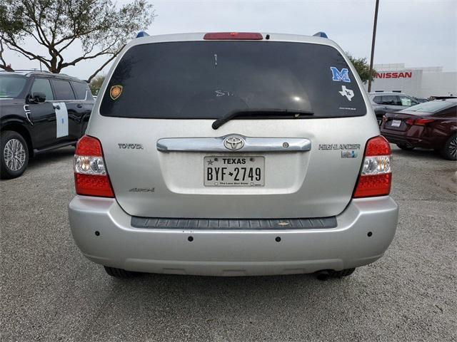 used 2006 Toyota Highlander Hybrid car, priced at $6,900