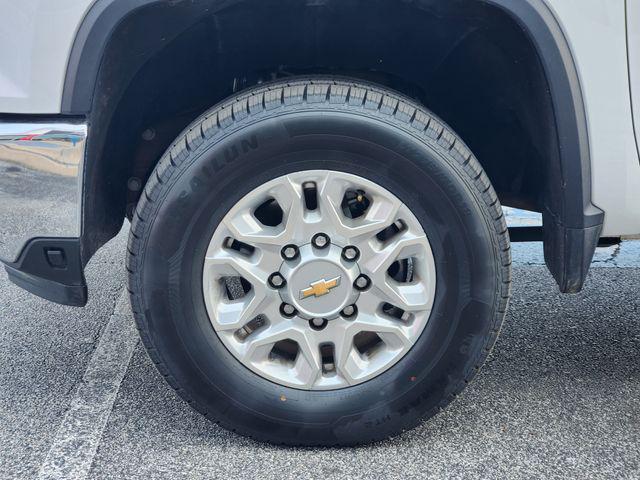 used 2024 Chevrolet Silverado 2500 car, priced at $44,995